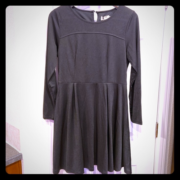 NWT Fit And Flare Black Dress - Picture 2 of 2